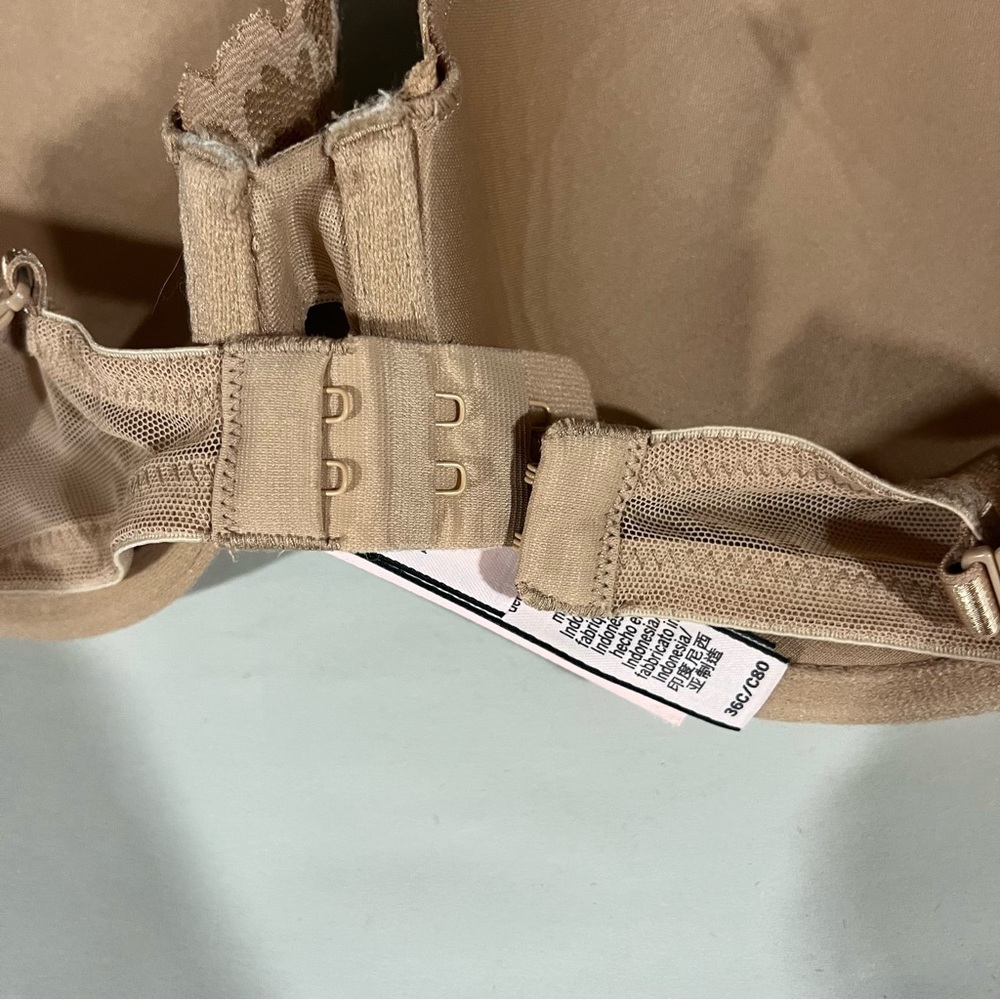 Victoria's Secret Set of Two Lace Demi Bras - Navy and Tan 36C - Picture 6 of 13